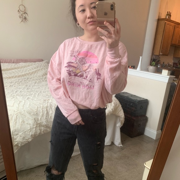 💐 2 for $20!! 💐 Lion King Graphic long sleeve - Picture 2 of 5